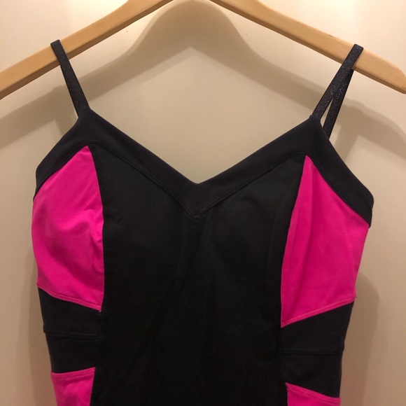 lululemon athletica Tops - Lululemon 8 hot pink and black tank built in bra